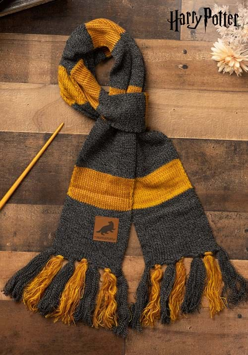 Vintage Hogwarts Hufflepuff Scarf Harry Potter