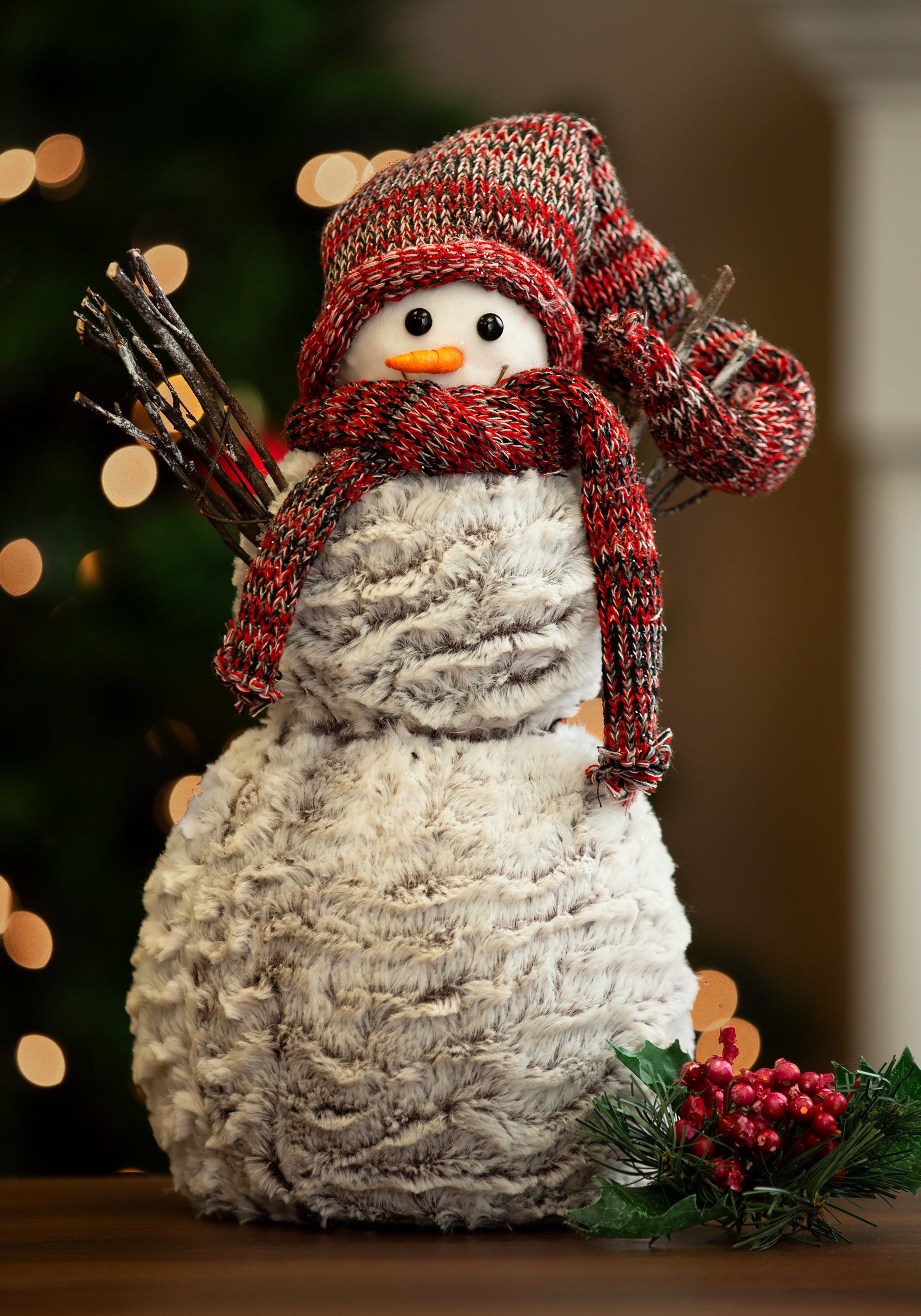 Knitted Hat & Scarf Snowman Table Piece