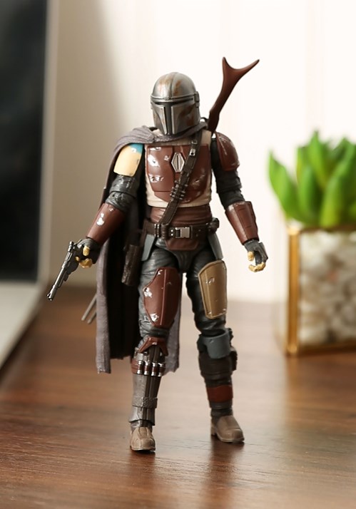 Star Wars The Mandalorian Action Figure 1