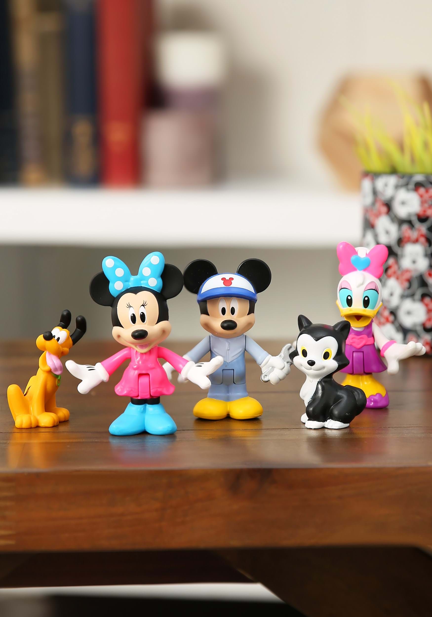 Happy Helper Friends Disney Minnie's Figure Set