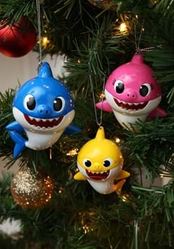 Baby Shark Ornament 3 Piece Set-update
