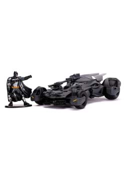 1 32 Scale Batman Justice League Batmobile w Figure