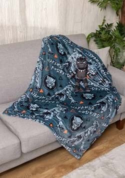 Black Panther Claws Hugger Plush Throw Set